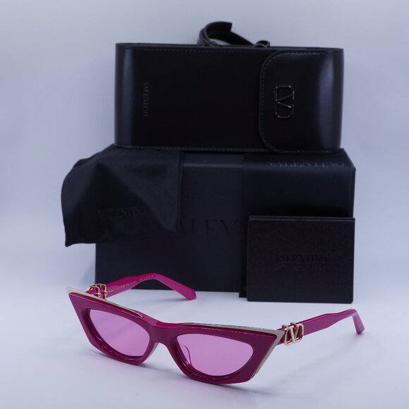 Valentino Accessories - Final Price! Valentino V-GOLDCUT-I VLS-113C Sunglasses